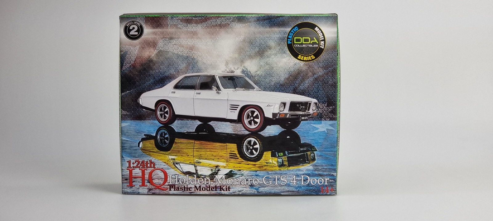 DDA - 1/24 HQ Holden GTS Monaro 4 Door Plastic Model Kit