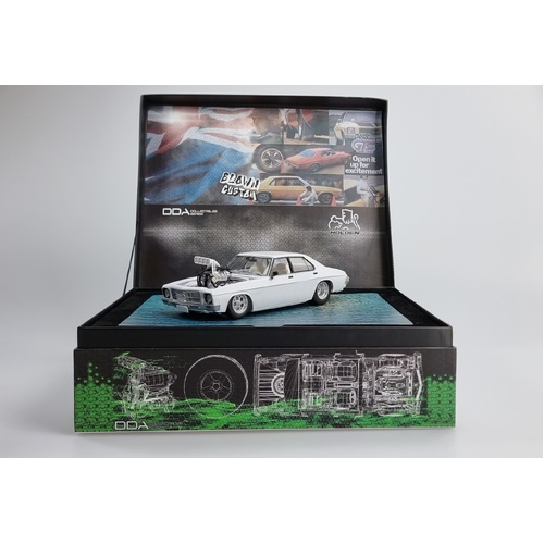 DDA Collectibles - 1/24 Kit HQ Slammed Blown 4 Door Sealed Body  w/Supercharged Engine  - DDA309K