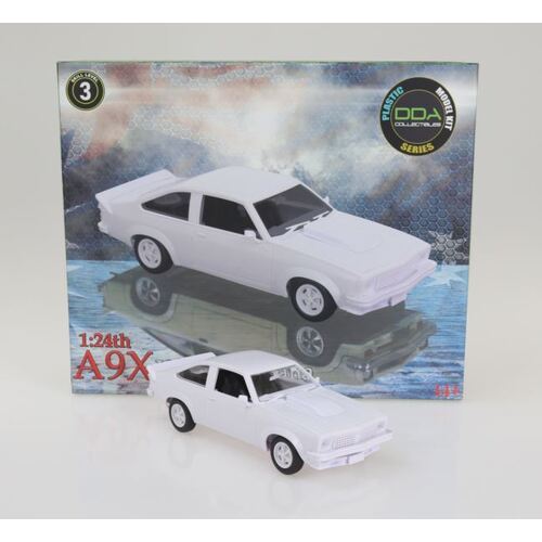 DDA - 1/24 Plastic Kit A9X Torana Sealed Body Opening Bonnet w/Engine