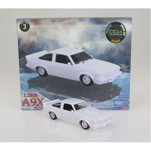 DDA - 1/24 Plastic Kit A9X Torana Slammed Sealed Body Opening Bonnet w/Engine