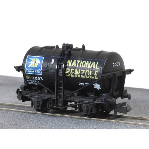 Peco -  N National Benzole Tank Wagon #2003 - NRP181