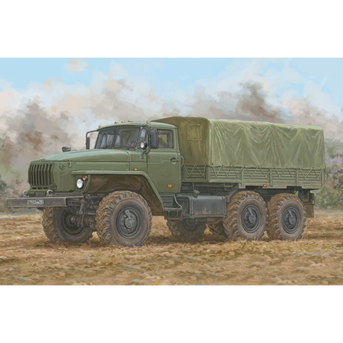 Trumpeter 1/35 Russian URAL-4320 Plastic Model Kit