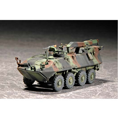 Trumpeter 1/72 USMC Light Armored Vehicle-Recovery (LAV-R)